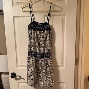 Flying Tomato Sleeveless Black and Cream Tribal Print Dress Size Small